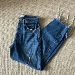 Distressed boyish jeans​​​​​